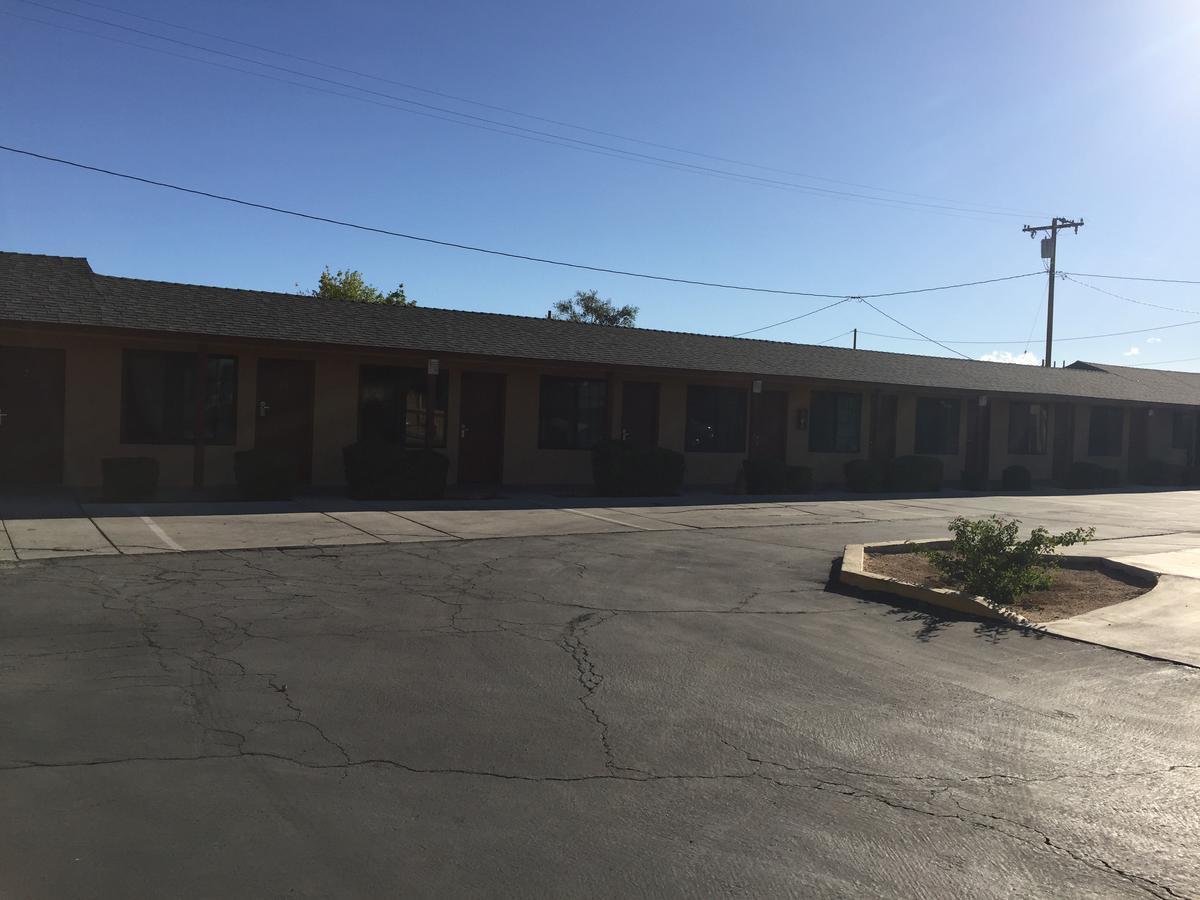 אפל ואלי Black Horse Motel מראה חיצוני תמונה