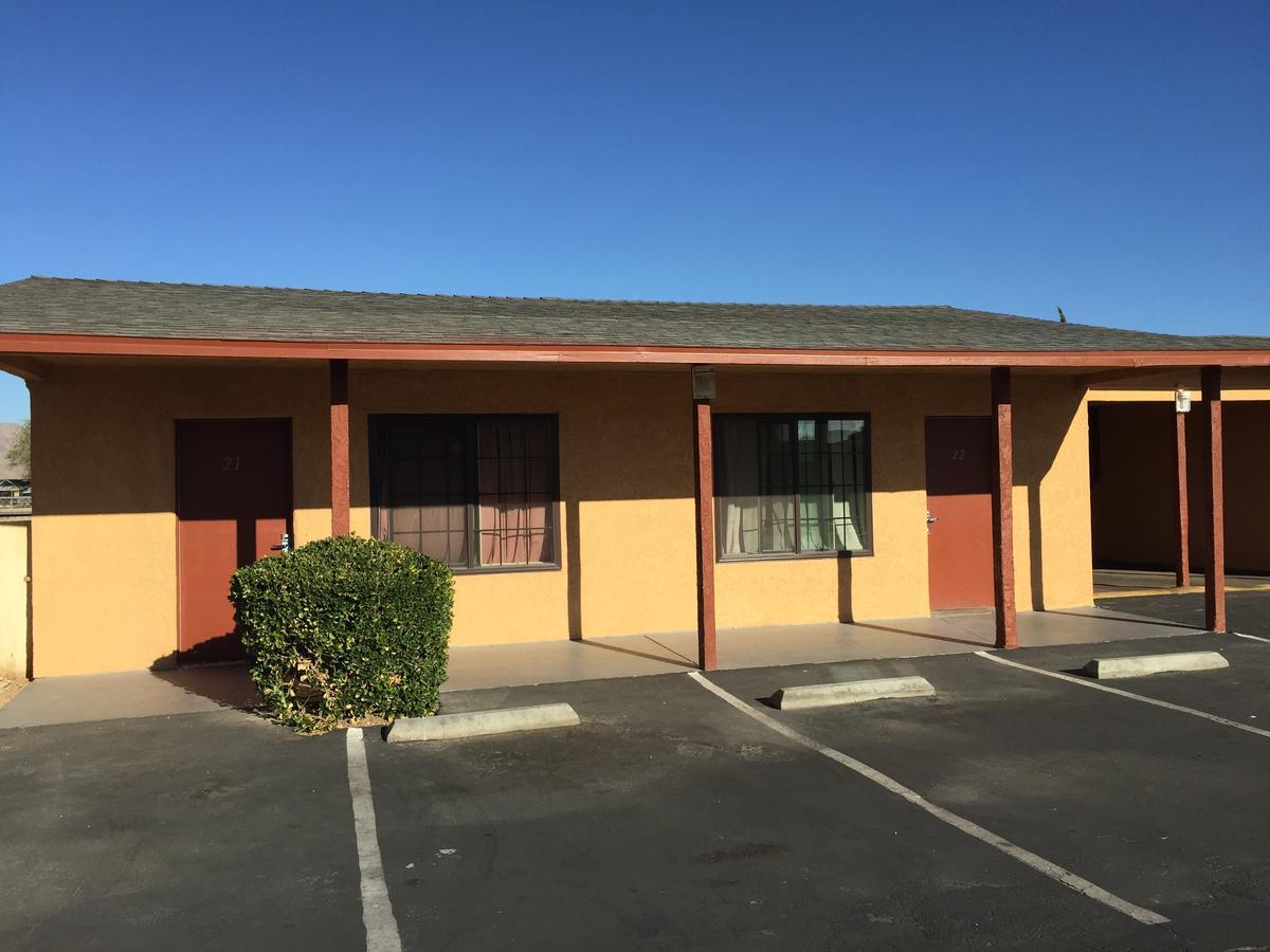 אפל ואלי Black Horse Motel מראה חיצוני תמונה